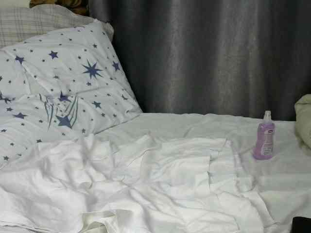 Little-queen webcam