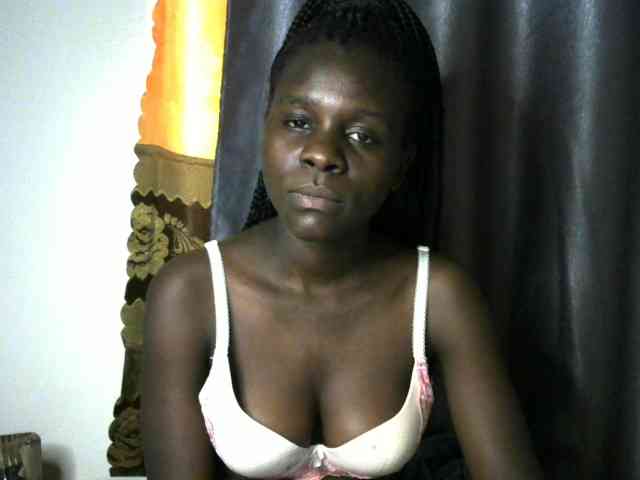 Little-queen webcam