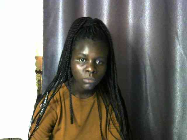 Little-queen webcam