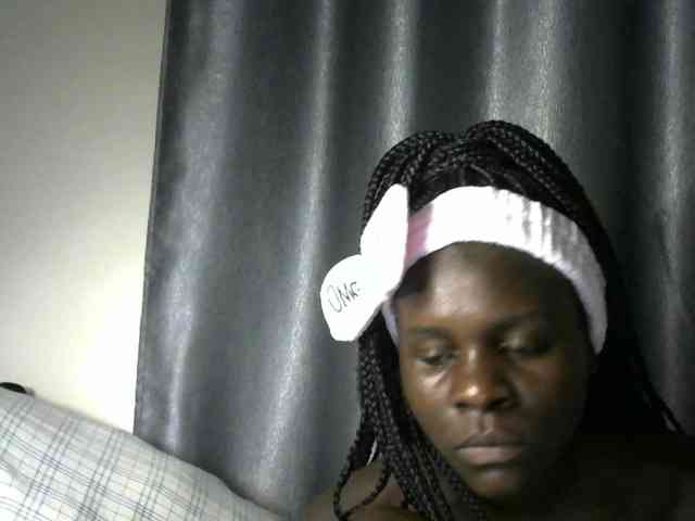 Little-queen webcam
