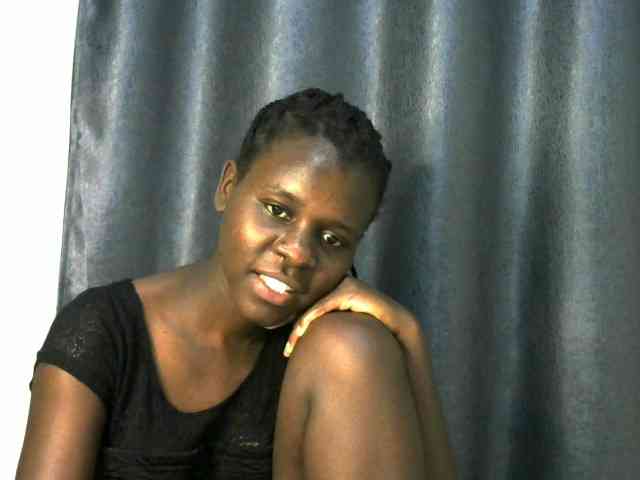 Little-queen webcam