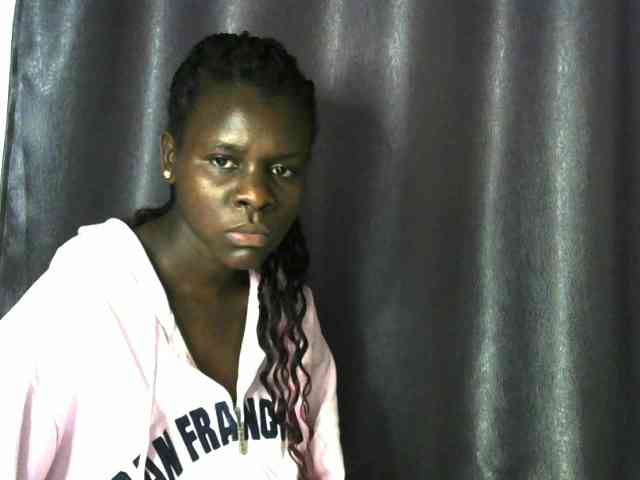 Little-queen webcam