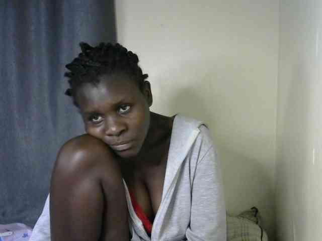 Little-queen webcam