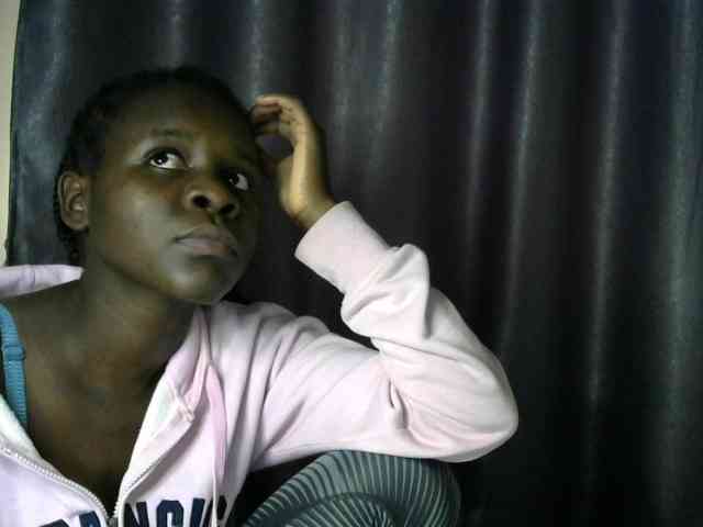 Little-queen webcam