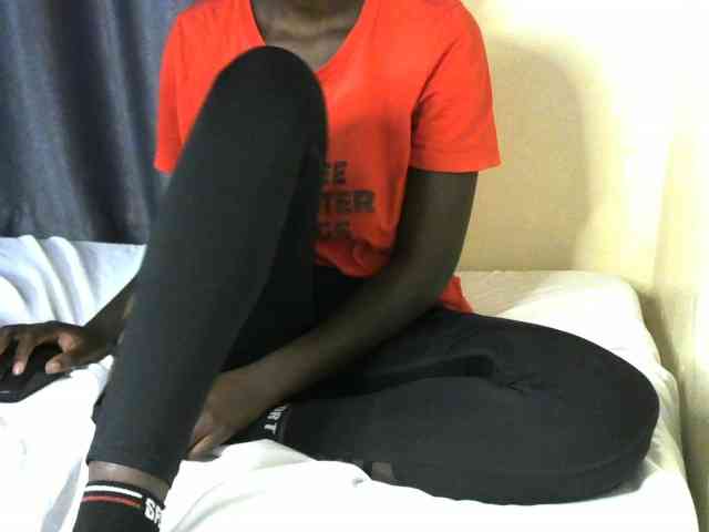 Little-queen webcam