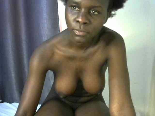 Little-queen webcam