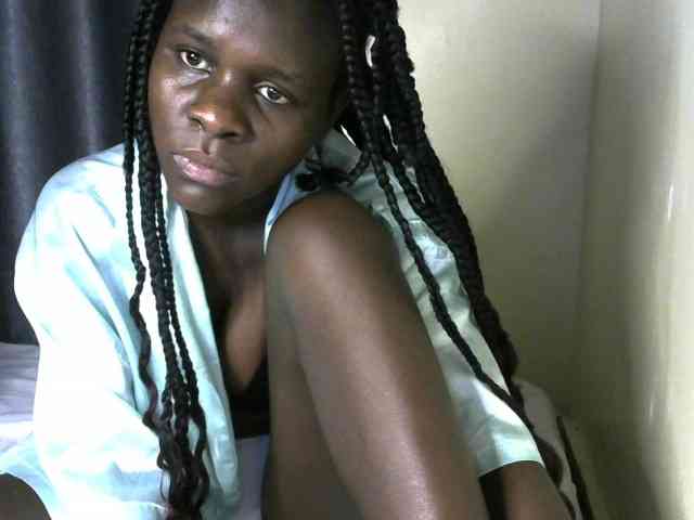 Little-queen webcam