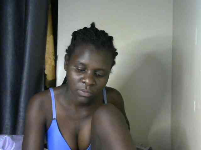 Little-queen webcam