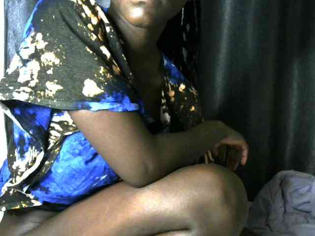 Model: Little-queen