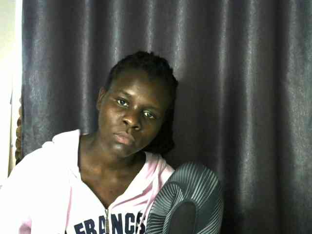 Little-queen webcam