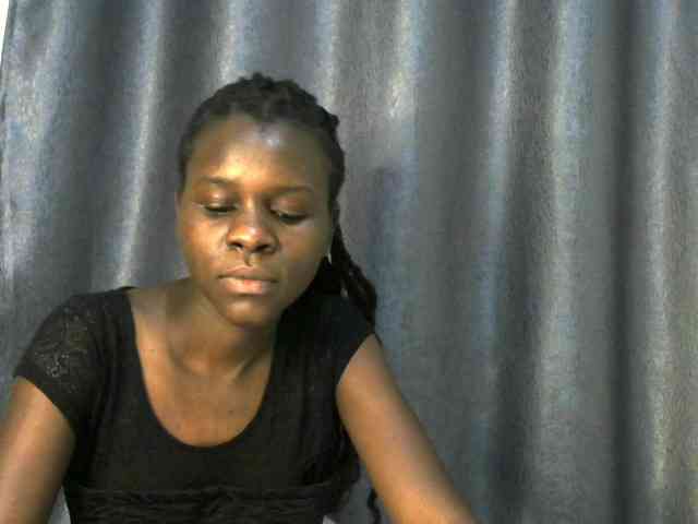 Little-queen webcam