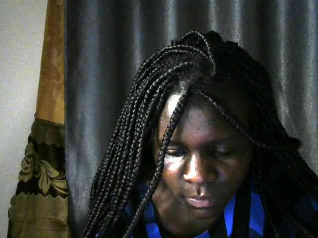 Little-queen webcam