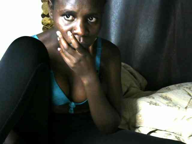 Little-queen webcam