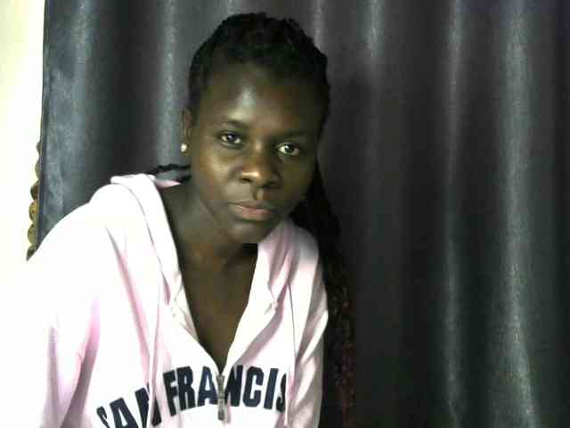 Little-queen webcam