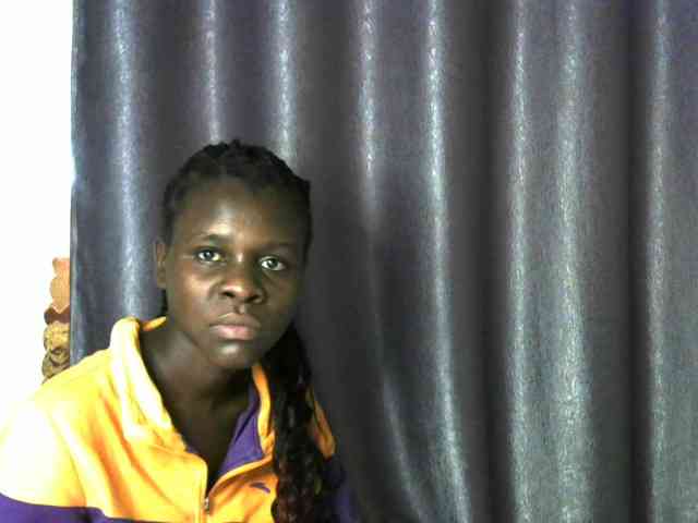 Little-queen webcam