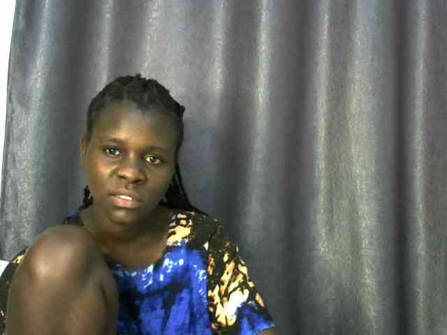 Little-queen webcam