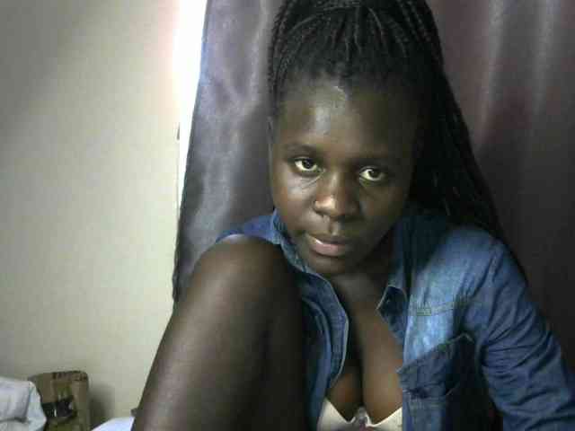 Little-queen webcam