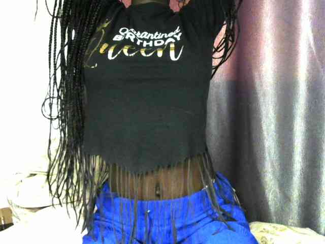 Little-queen webcam