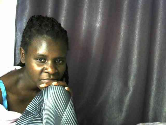 Little-queen webcam