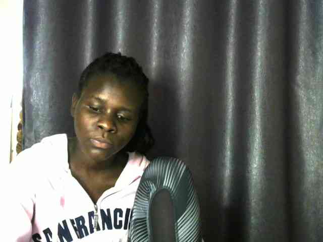 Little-queen webcam