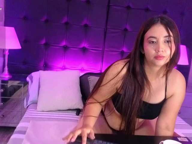 MiaWilliams live cam on BongaCams