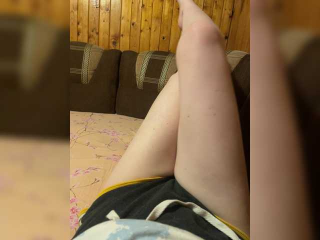 Fyflia live cam on BongaCams