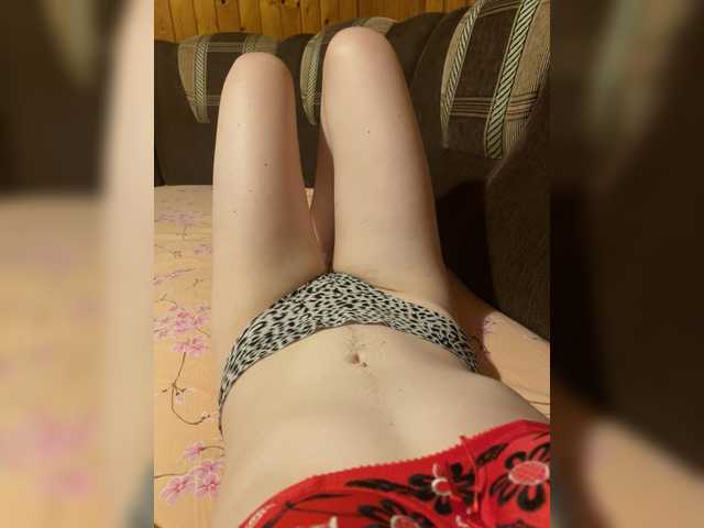 Fyflia live cam on BongaCams