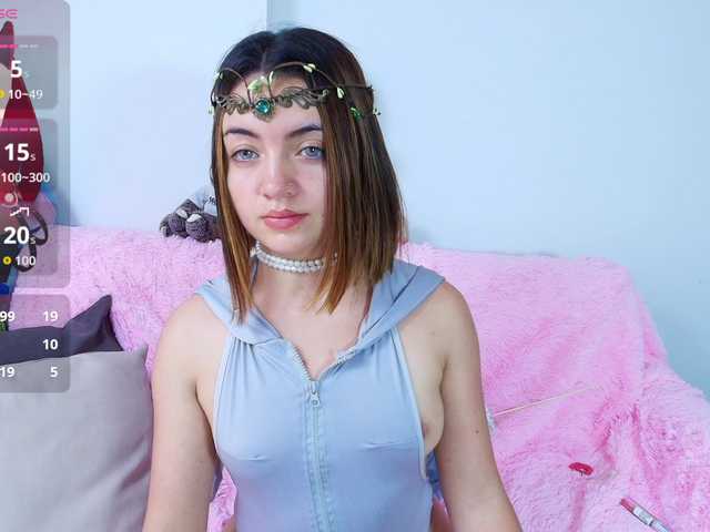 Scarletgrey live cam on BongaCams
