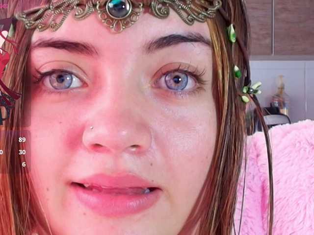 Candybloom live cam on BongaCams