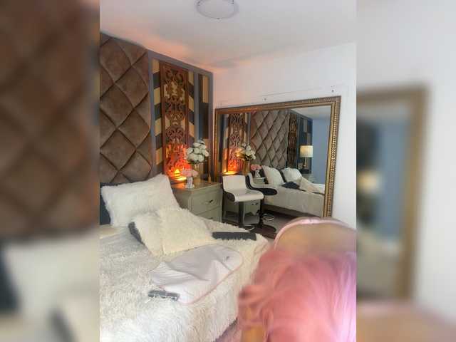 Scarletgrey live cam on BongaCams