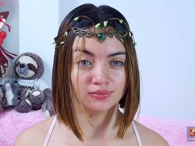 Scarletgrey live cam on BongaCams