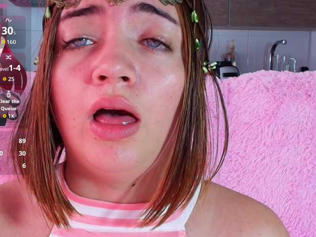 Candybloom live cam on BongaCams