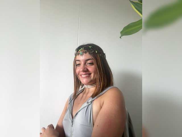 Scarletgrey live cam on BongaCams