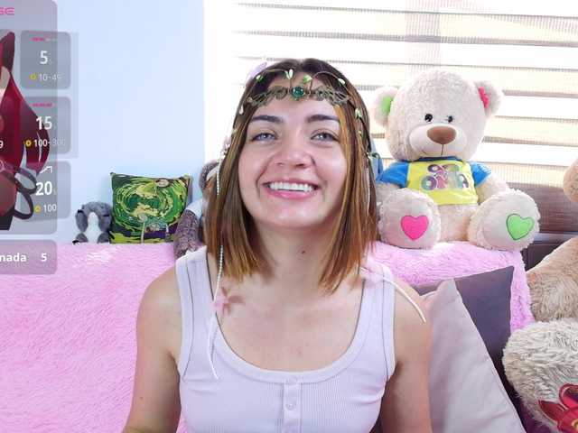 Scarletgrey live cam on BongaCams