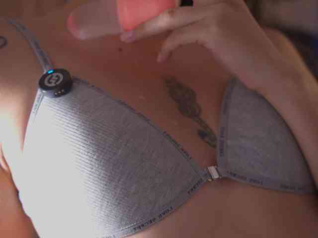 AitanaJhons webcam