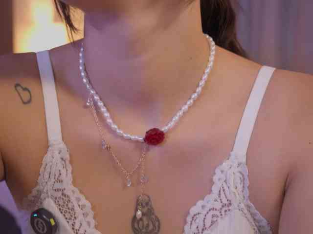 AitanaJhons webcam