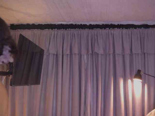 AitanaJhons webcam
