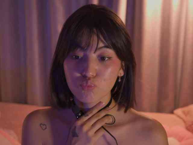 AitanaJhons webcam