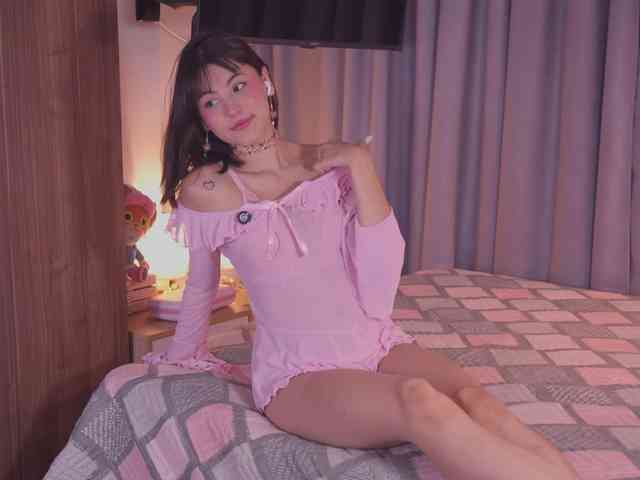 AitanaJhons webcam