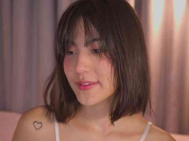 AitanaJhons webcam
