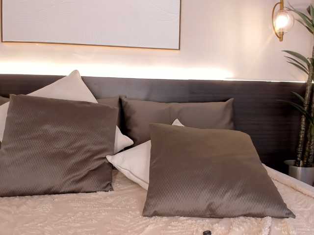 isabellestorm, live now on BongaCams