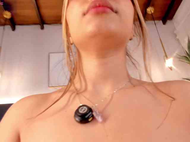 Modelo: isabellestorm