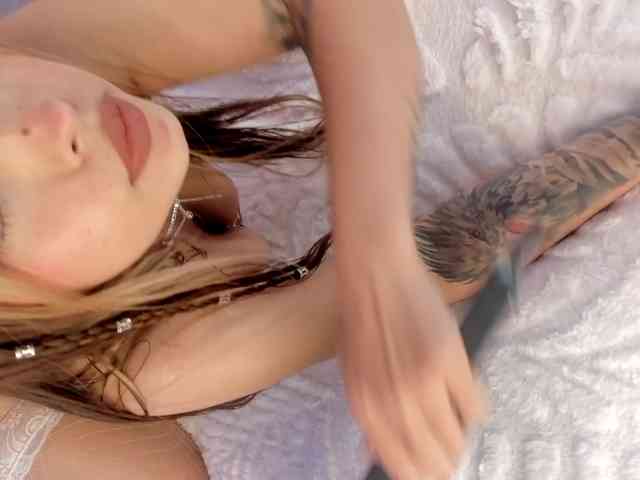 isabellestorm webcam