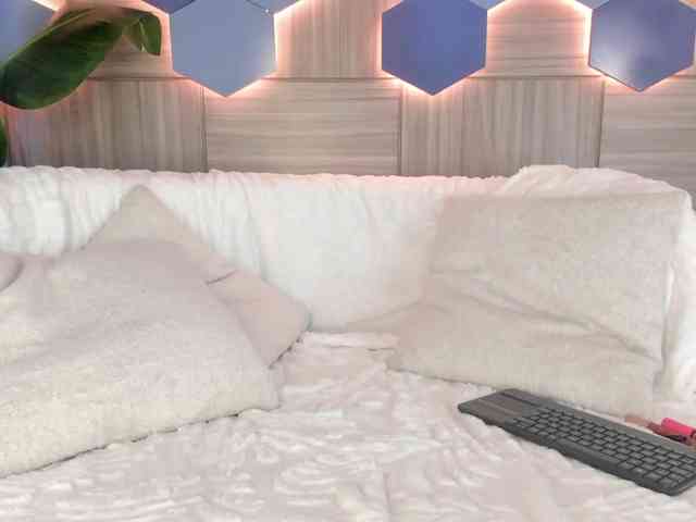 isabellestorm webcam