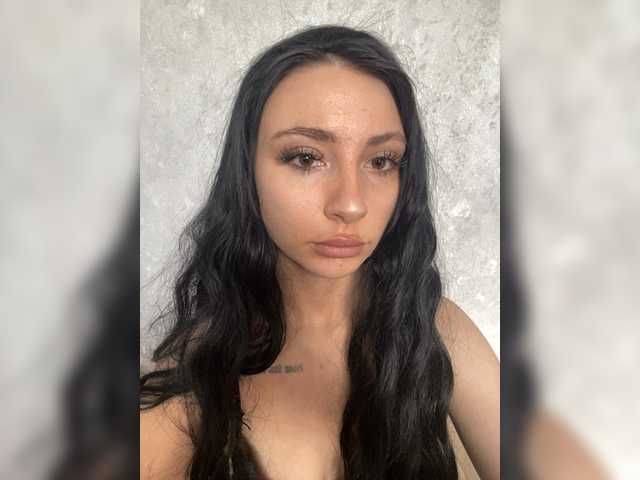 DiannnaTotti live cam on BongaCams