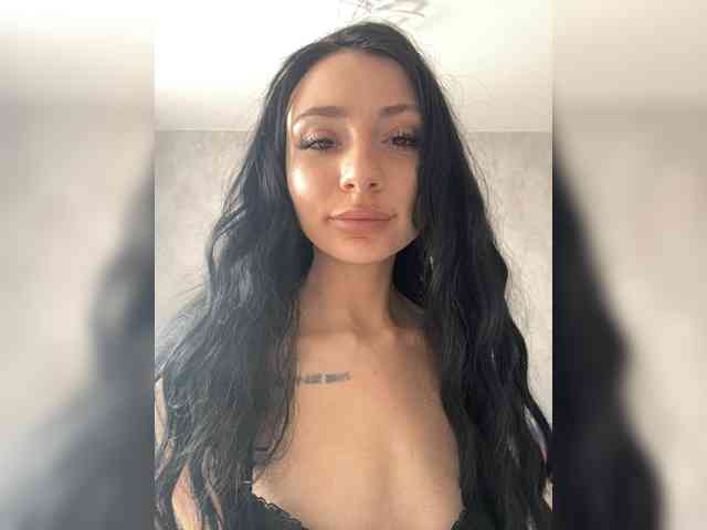 DiannnaTotti webcam