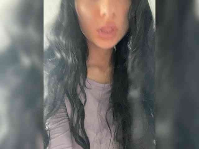 DiannnaTotti webcam