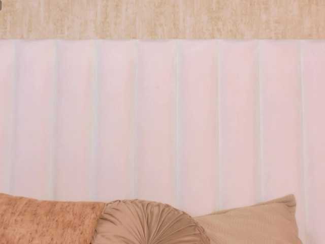 EmilyBills live webcam show
