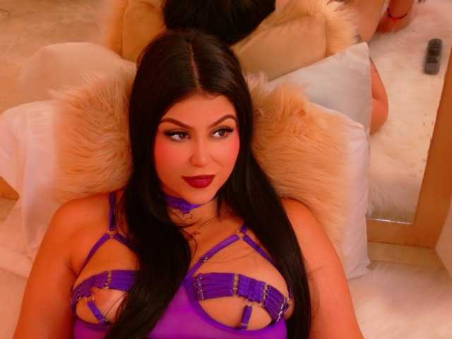 EmilyBills live cam on BongaCams