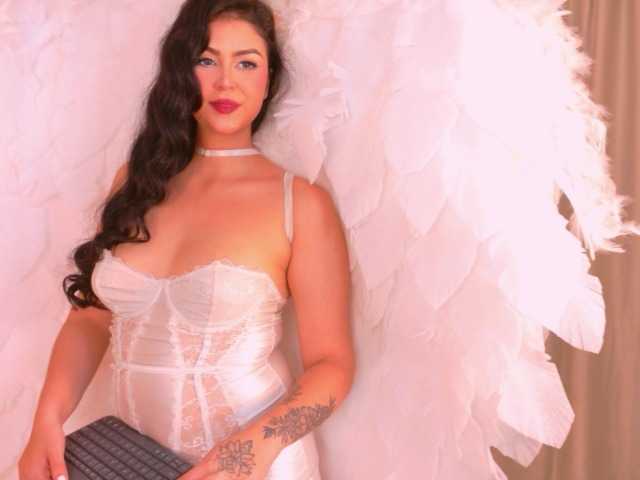 EmilyBills live cam preview